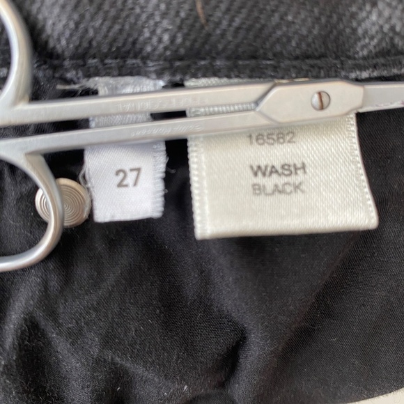 Reformation Women's High Rise Straight Leg Raw Hem Jeans Black Wash Size 27 - Picture 8 of 13